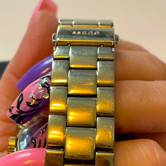 Guess  Women's Gold Stainless Steel Analog Dial Quartz Wrist Watch EY166 - Picture 9 of 9